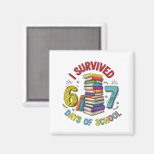 I Survived 6 7 Days of School 100th Days Of School マグネット (正面/裏面)