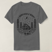 I Survived A Night In The Wild, Funny Campervan Tシャツ (デザイン正面)