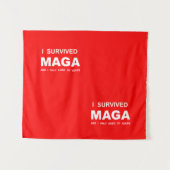 I Survived MAGA  タペストリー (正面(横))