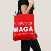 I Survived MAGA トートバッグ (クローズアップ)