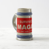 I Survived MAGA ビールジョッキ (正面左)