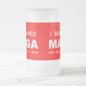 I Survived MAGA フロストグラスビールジョッキ (中央)