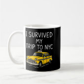 I Survived My Trip To Nyc Funny New York City Taxi コーヒーマグカップ (左)
