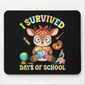 I Survived Six Seven Days Of School Cute Deer Stud マウスパッド (正面)