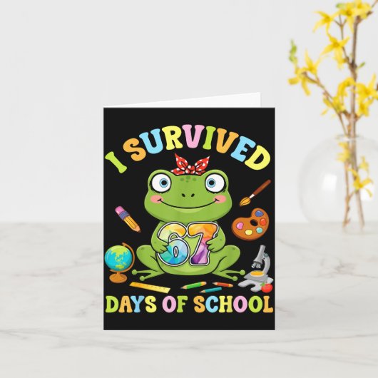 I Survived Six Seven Days Of School Cute Frog Stud カード (黄色い花)