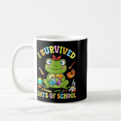 I Survived Six Seven Days Of School Cute Frog Stud コーヒーマグカップ (左)