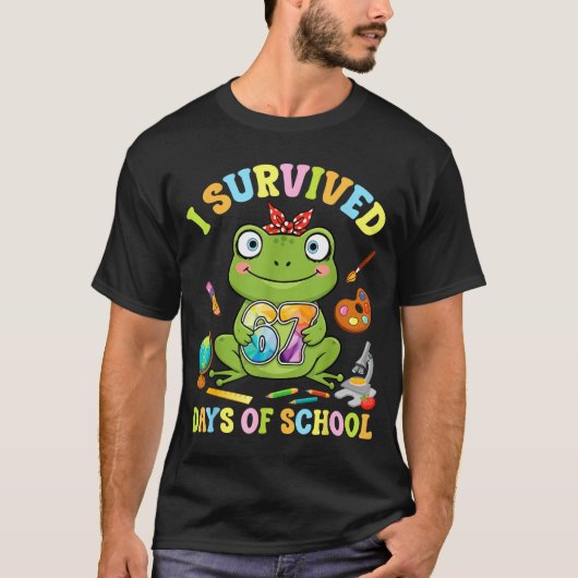 I Survived Six Seven Days Of School Cute Frog Stud Tシャツ (正面)