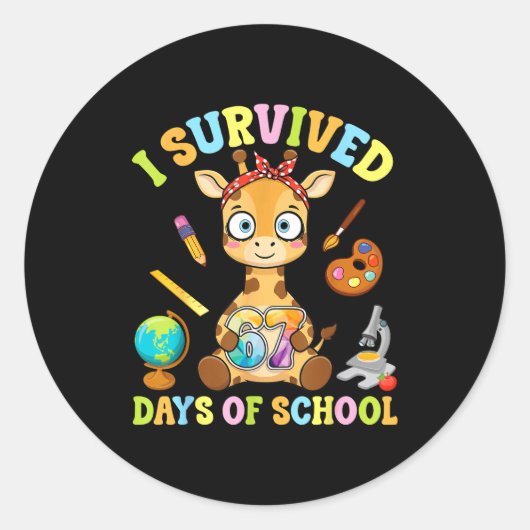 I Survived Six Seven Days Of School Cute Giraffe S ラウンドシール (正面)