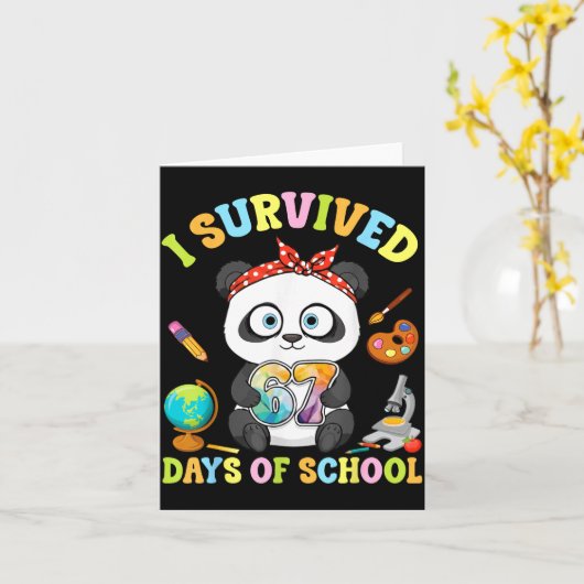 I Survived Six Seven Days Of School Cute Panda Stu カード (黄色い花)