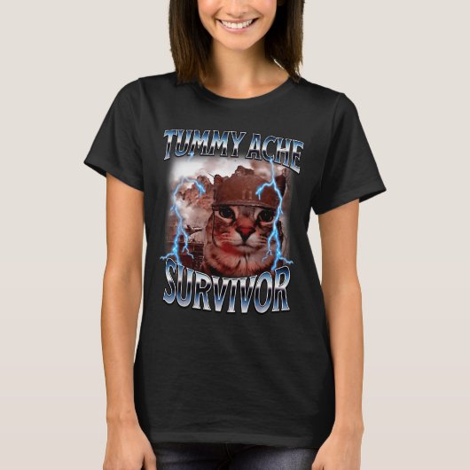 I Survived Today's Tummy Ache Survivor Funny Cat M Tシャツ (正面)