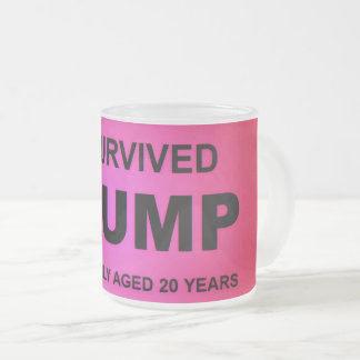I Survived tRUMP フロストグラスマグカップ