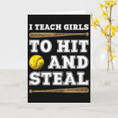 I Teach Girls To Hit And Steal - Funny Softll Coac カード (黄色い花)