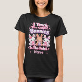 I Teach the Cutest Bunnies in the Patch Tシャツ (正面)