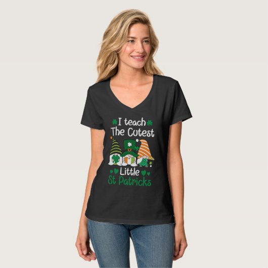 I teach the cutest Little St Patrick's day Gnome Tシャツ (正面フル)