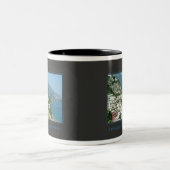 I Visualize What I Weint Mug（Mugを表示） ツートーンマグカップ (中央)
