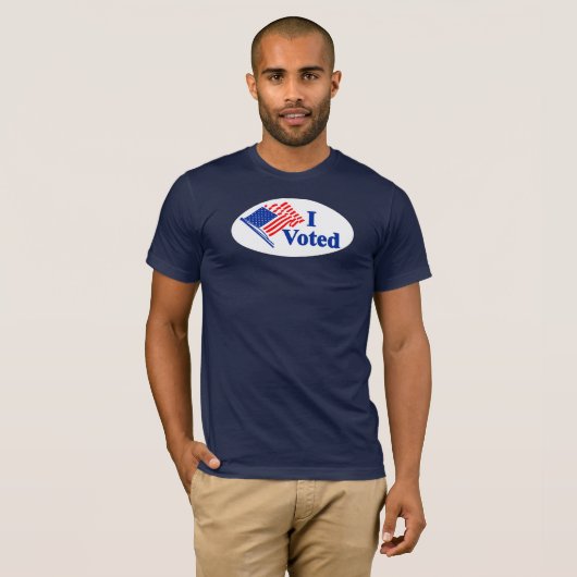 I Voted アメリカ国旗 ダーク Tシャツ (正面フル)