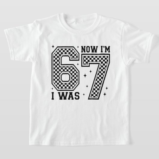 I Was 6 Now I'm 7 Checkerboard Number Birthday Tシャツ (レイダウン)
