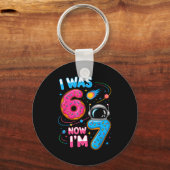 I Was 6 Now I'm 7 Funny 7 Year Old Birthday Astron キーホルダー (正面)