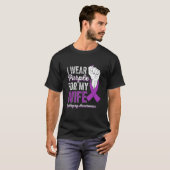 I Wear Purple For My Wife Ribbon Epilepsy Awarenes Tシャツ (正面フル)