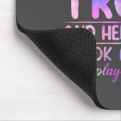 I Will Put You In A Trunk And Help People Look Tie マウスパッド (コーナー)