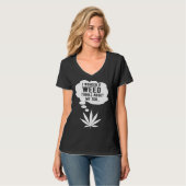 I wonder if weed thinks about me too tシャツ (正面フル)