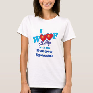 I Woofのサセックススパニエル犬 Tシャツ