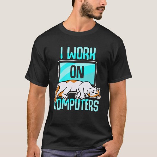 I Work With Computers WFM Cat Mom Dad Kitten  Pet Tシャツ (正面)