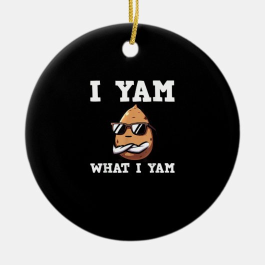 I Yam What I Yam Humorous V-Neck セラミックオーナメント (正面)