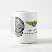 IBNFEの支部8251のマグ コーヒーマグカップ (正面左)