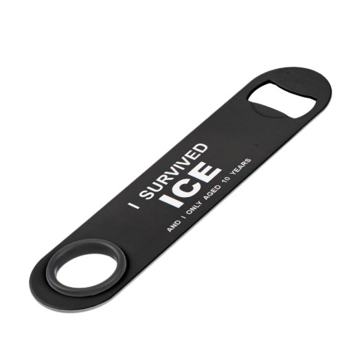 ICEを生き延びた スピード栓抜き (正面アングル)