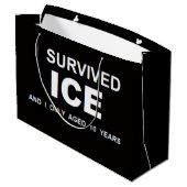 ICEを生き延びた ラージペーパーバッグ (裏面アングル)
