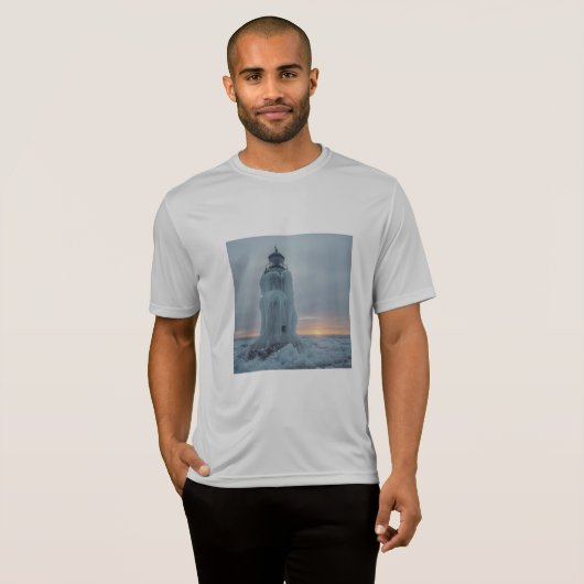 Ice covered coastal lighthouse tシャツ (正面フル)