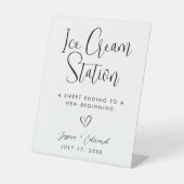 Ice Cream Station Modern minimalist Black White 台座サイン (正面)