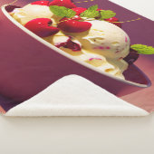 Ice cream sundae with cherries and syrup シェルパブランケット (3/4)