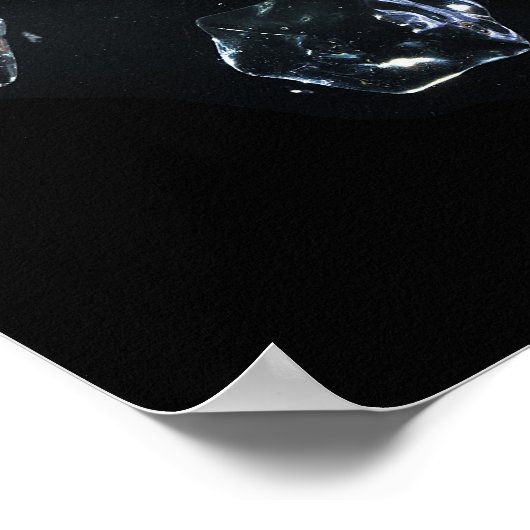 Ice cubes splashing in water ポスター (角)