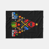 Ice Hockey Christmas Tree Lights Red Santa Hat Xma フリースブランケット (正面(横))