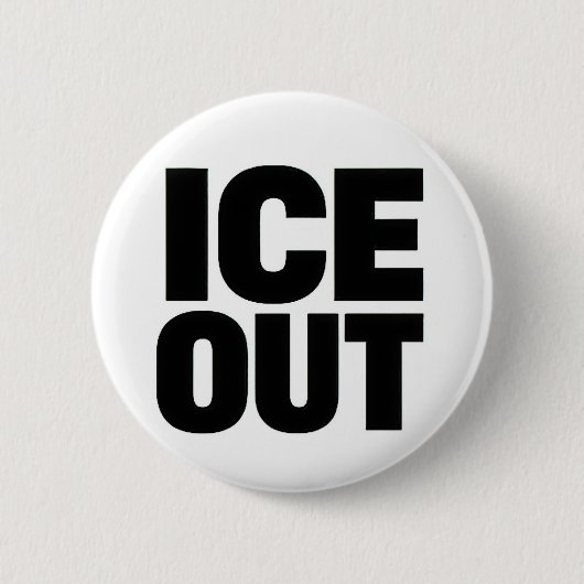 "ICE OUT" protest button 缶バッジ (正面)