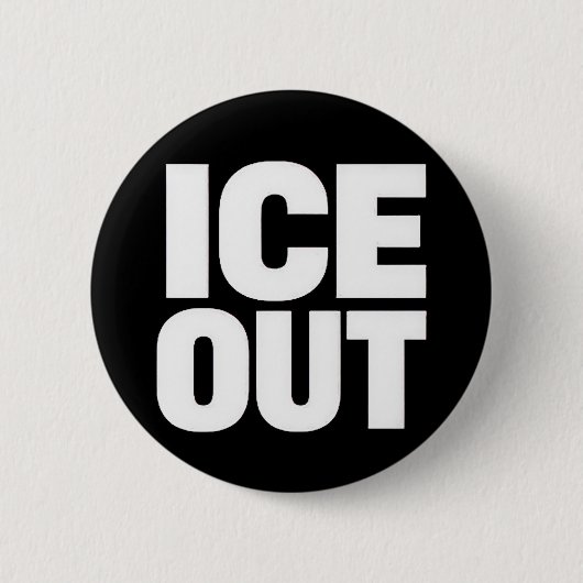 "ICE OUT" protest button 缶バッジ (正面)