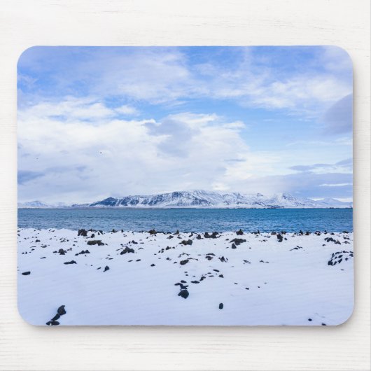 Iceland Winter Wonderland マウスパッド (正面)