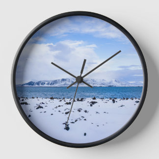 Iceland Winter Wonderland 壁時計