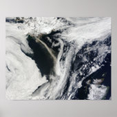 Iceland�s Eyjafjallaj�kull volcano ポスター (正面)