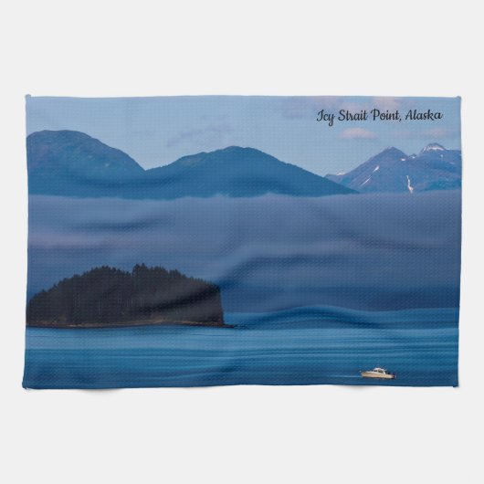 Icy Strait Point, Hoonah, Alaska Kitchen tea towel キッチンタオル (横)