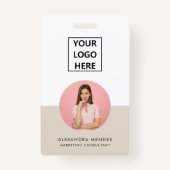 IDカードミニマルモダンナリストグレー写真名ロゴ バッジ (正面)