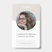 IDモダンカード |グレーのミニマル写真名ロゴ バッジ (Front)