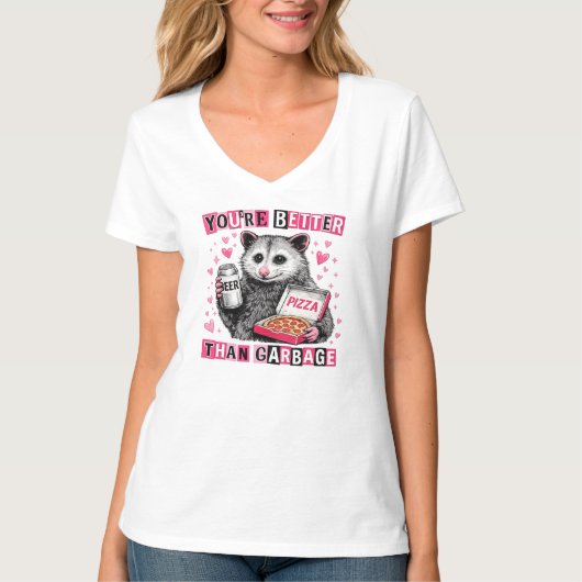 I'd Pick You Over Trash Funny Retro Raccoon Tシャツ (正面)