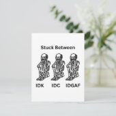 IDK、IDC、3つのスケルトンを持つIDGAFの間でスタック シーズンカード (スタンド正面)