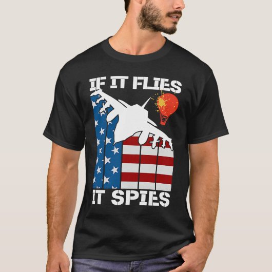 If It Flies It Spies Fighter Airplane Plane  Aircr Tシャツ (正面)