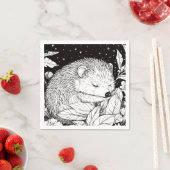 Igel schläft im Laub unter dem Sternenhimmel スタンダードカクテルナプキン (インサイチュ)