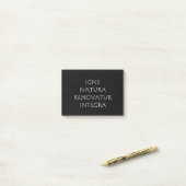 Igne natura renovatur integra ポストイット (デスク上)