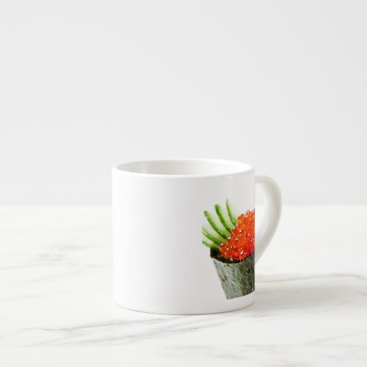 Ikura (サーモンピンクの卵) Gunkan Makiの寿司 エスプレッソカップ (正面右)